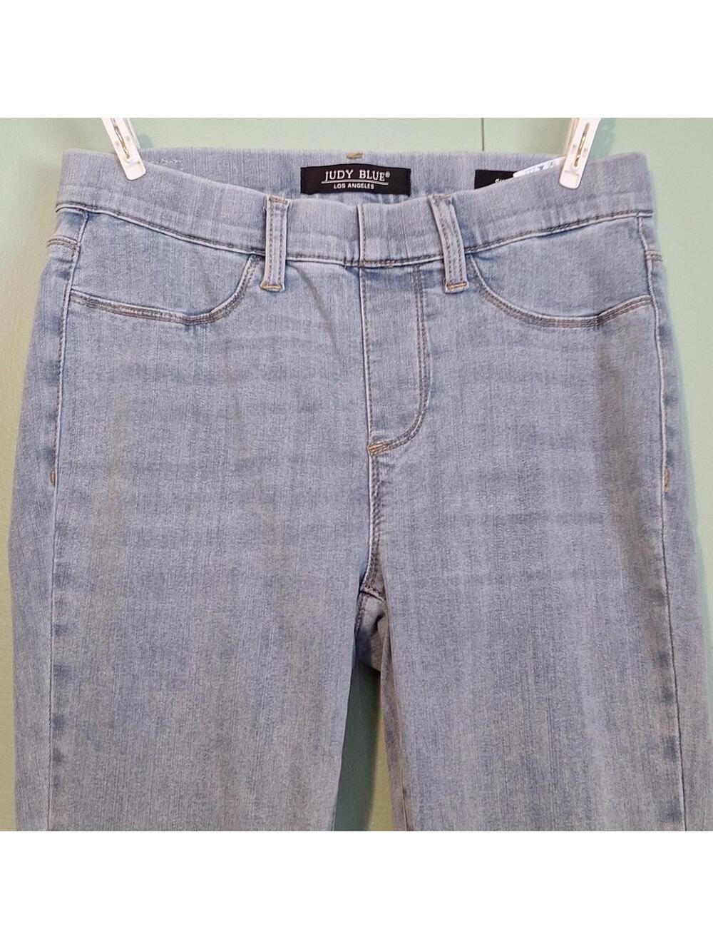 Judy Blue Light Wash Pull On Skinny Jean Size 9 / 29 - Picture 2 of 8
